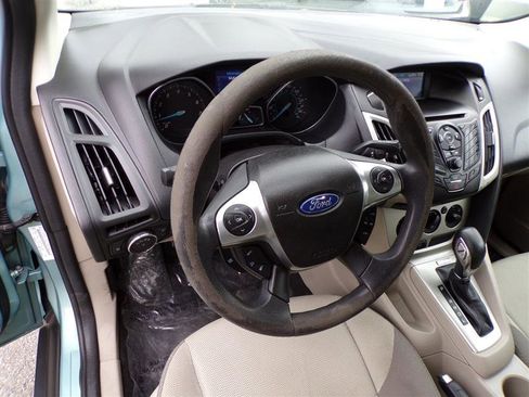 Used 2012 Ford Focus SE image 16