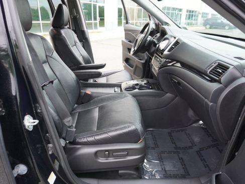 Used 2016 Honda Pilot Elite image 17