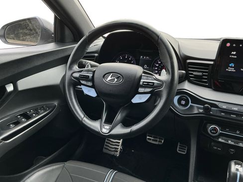 Used 2022 Hyundai Veloster N image 12