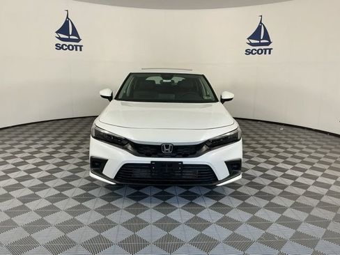 Used 2023 Honda Civic EX-L image 2