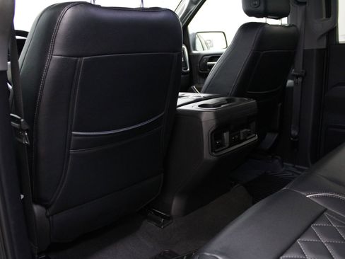 Used 2019 Chevrolet Silverado 1500 RST AWD/4WD image 17