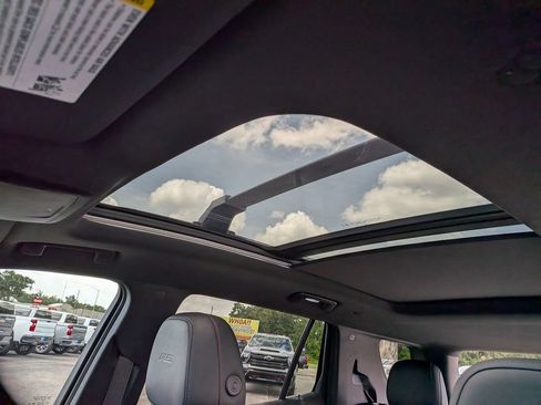 Used 2026 Chevrolet Equinox RS w/ LPO, Floor Liner Package FWD image 18