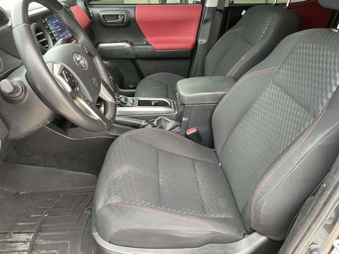 Used 2023 Toyota Tacoma SR5 AWD/4WD image 13