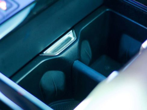 Used 2024 Land Rover Range Rover Sport SE image 26