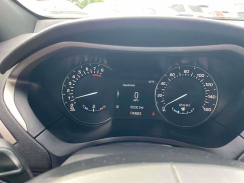Used 2017 Lincoln MKZ Reserve w/ Climate Package AWD/4WD image 9