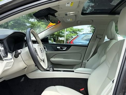 Certified 2023 Volvo S60 B5 Plus w/ Climate Package AWD/4WD image 10