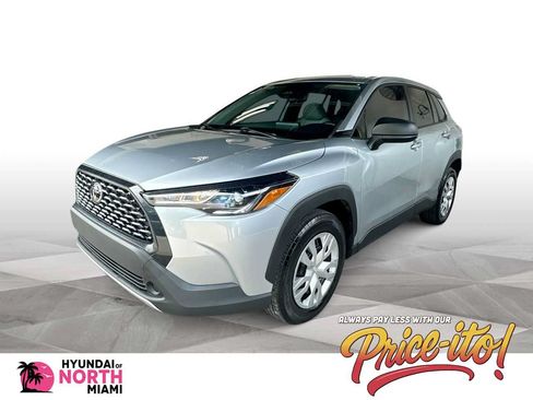 Used 2023 Toyota Corolla Cross L FWD image 1