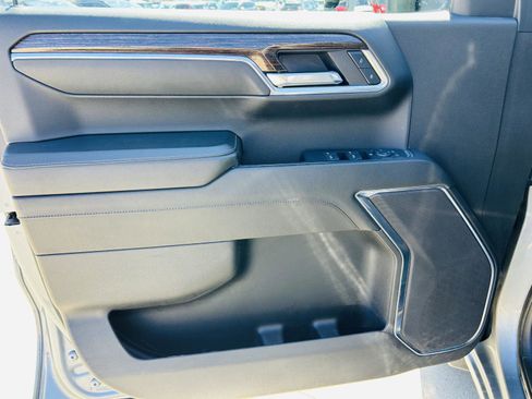 Used 2024 GMC Sierra 1500 Elevation w/ Max Trailering Package image 9