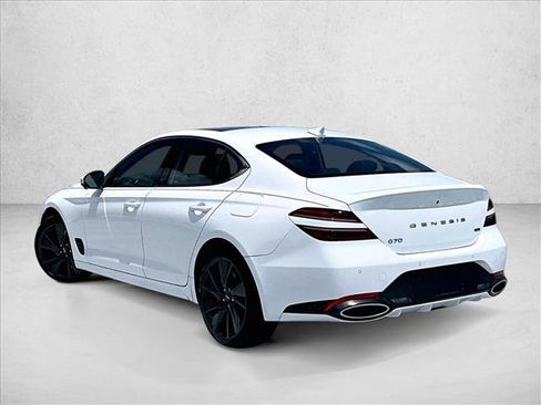 Used 2022 Genesis G70 3.3T RWD image 13