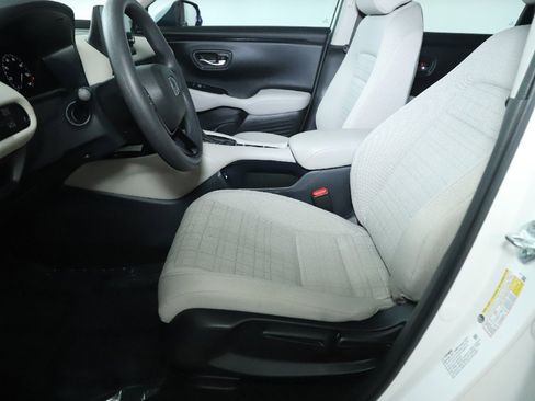 Used 2023 Honda HR-V LX image 18