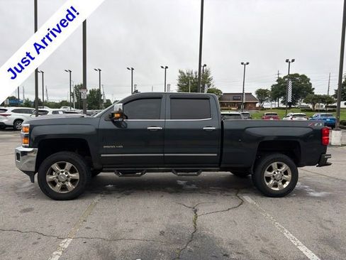 Used 2019 Chevrolet Silverado 2500 LTZ w/ Duramax Plus Package AWD/4WD image 6