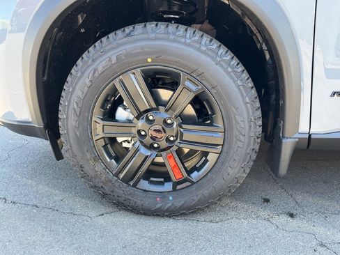 New 2026 Nissan Rogue SV AWD/4WD image 12