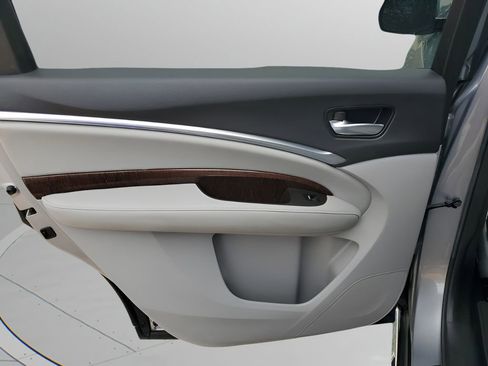 Used 2020 Acura MDX FWD image 17