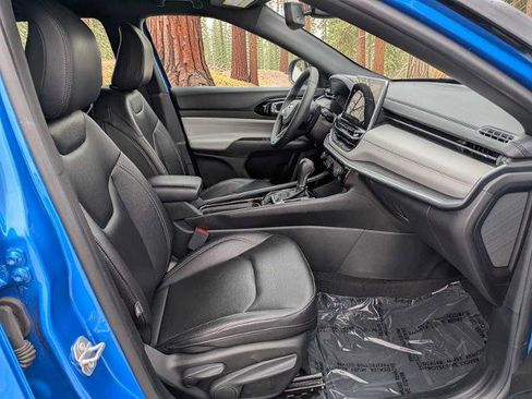 Used 2025 Jeep Compass Limited AWD/4WD image 20