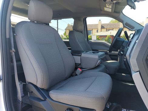 Used 2018 Ford F150 XLT AWD/4WD image 10