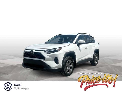 Used 2024 Toyota RAV4 XLE w/ Convenience Package FWD image 1