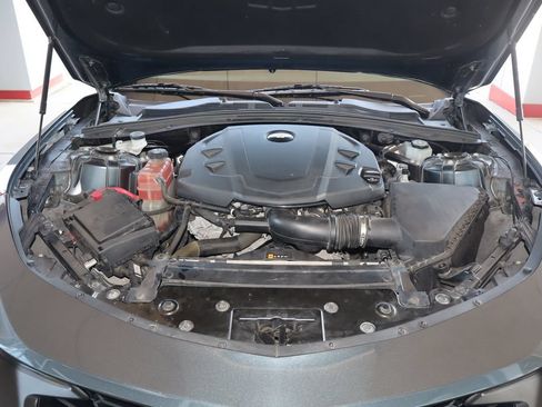 Used 2020 Chevrolet Camaro LT RWD image 35