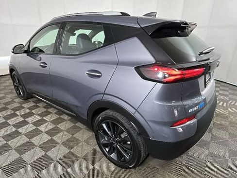 Used 2022 Chevrolet Bolt EUV Premier w/ Launch Edition FWD image 5