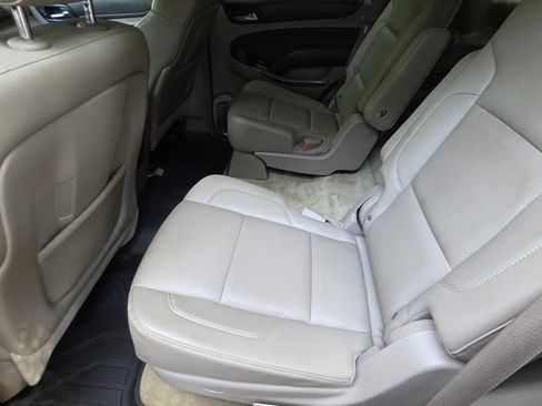 Used 2015 Chevrolet Tahoe LTZ RWD image 8