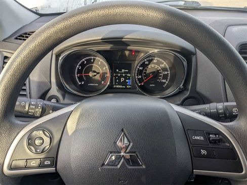 Used 2025 Mitsubishi Outlander Sport ES image 28