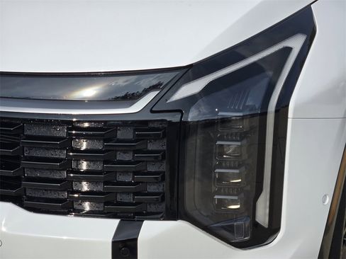 New 2026 Kia Sportage SX image 6