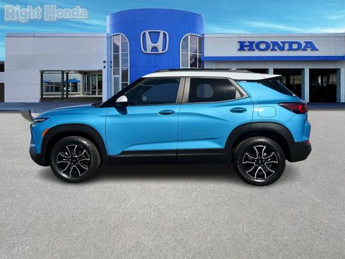 Used 2025 Chevrolet TrailBlazer ACTIV w/ Driver Confidence Package AWD/4WD image 3