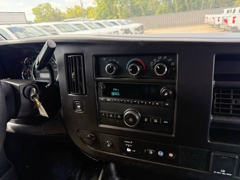 Used 2020 GMC Savana 2500 w/ Driver Convenience Package RWD image 16