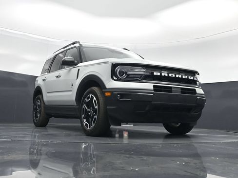 Used 2023 Ford Bronco Sport Outer Banks w/ Tech Package AWD/4WD image 44