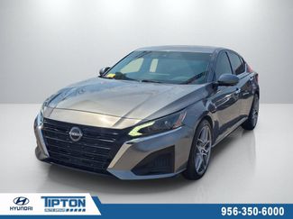 Used 2023 Nissan Altima 2.5 SL FWD video 1