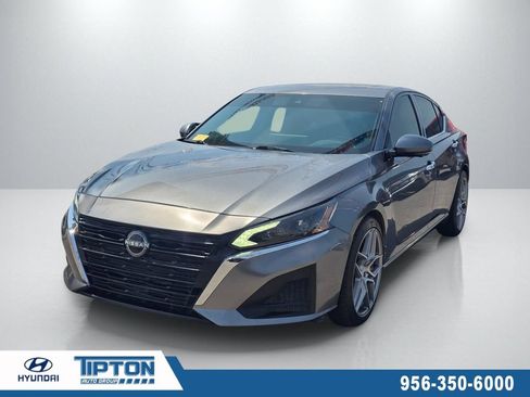 Used 2023 Nissan Altima 2.5 SL FWD image 1
