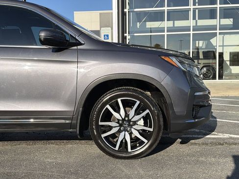 Used 2022 Honda Pilot Touring image 15