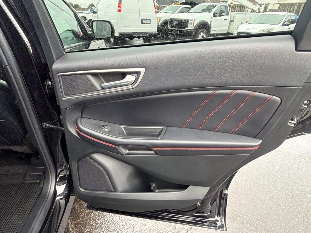Used 2023 Ford Edge ST-Line AWD/4WD image 52