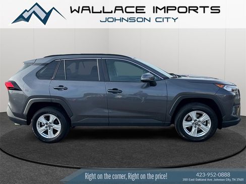 Used 2021 Toyota RAV4 XLE w/ Convenience Package image 6