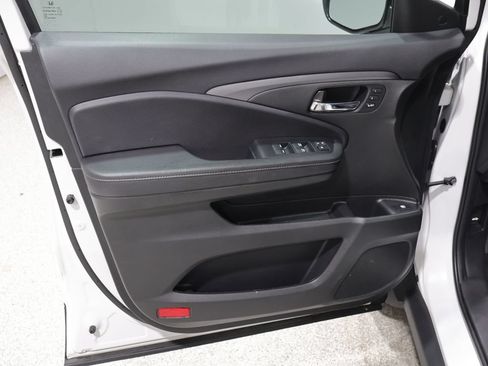 Used 2024 Honda Ridgeline RTL image 16