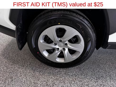 Certified 2024 Toyota RAV4 LE AWD/4WD image 13