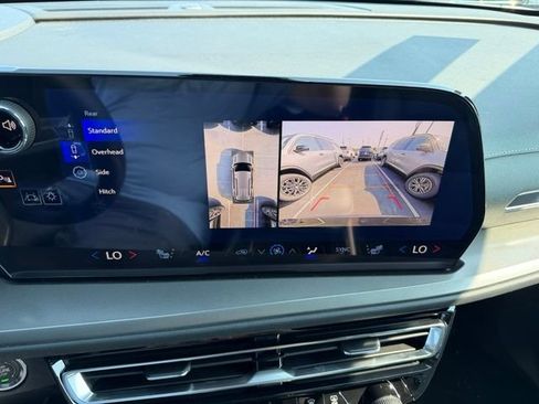 New 2026 Chevrolet Traverse LT w/ Driver Confidence Package FWD image 22