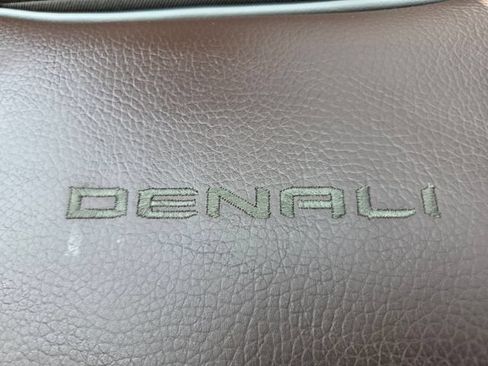 Used 2024 GMC Sierra 2500 Denali w/ Denali Reserve Package AWD/4WD image 19