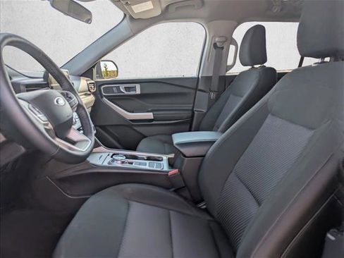 Used 2024 Ford Explorer XLT image 21