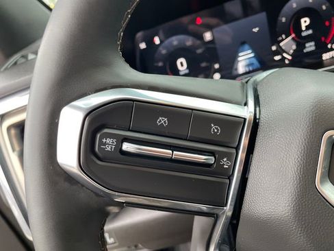 Used 2024 GMC Canyon Denali AWD/4WD image 30