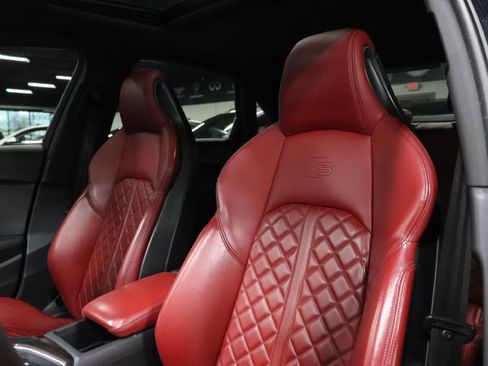 Used 2019 Audi S4 Prestige w/ Prestige Package image 11