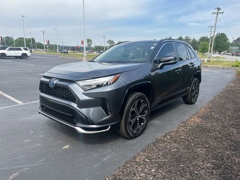 Certified 2024 Toyota RAV4 XSE w/ Weather Package AWD/4WD image 4