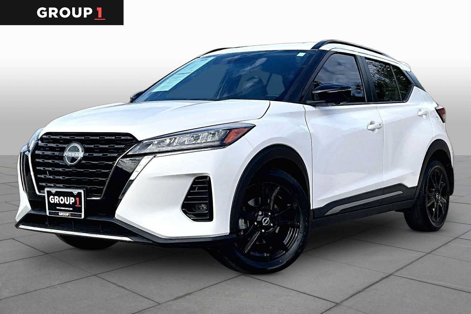 Certified 2024 Nissan Kicks SR w/ SR Premium Package FWD image 1