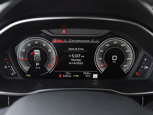 Certified 2025 Audi Q3 2.0T Premium Plus w/ Premium Plus Package image 13