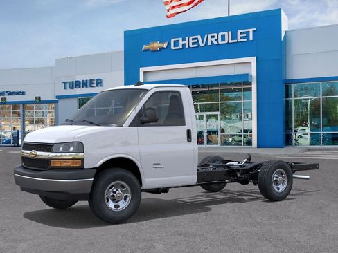 New 2025 Chevrolet Express 3500 w/ Power Convenience Package RWD image 32
