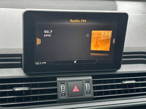 Used 2020 Audi Q5 2.0T Premium w/ Convenience Package image 17