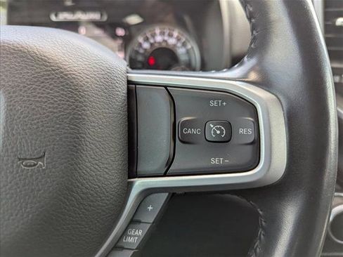 Used 2022 RAM 1500 Big Horn AWD/4WD image 14