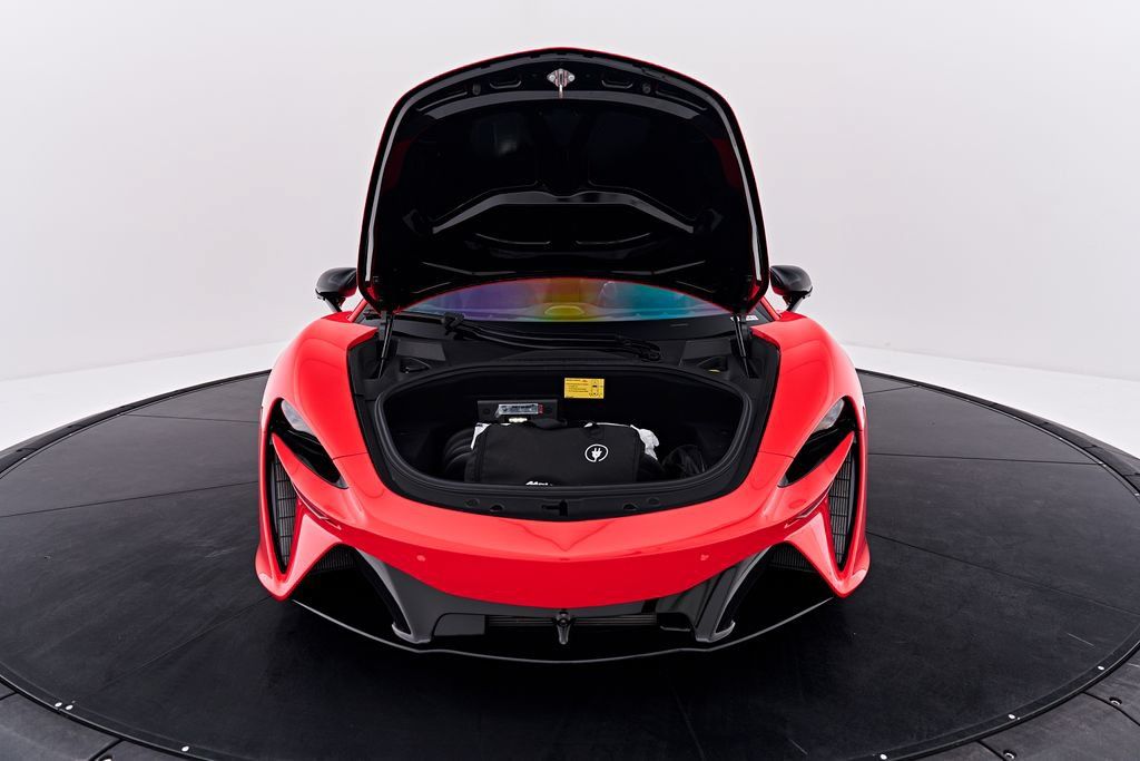Used 2025 McLaren Artura Spider RWD image 30