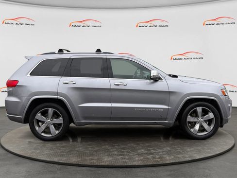Used 2016 Jeep Grand Cherokee Overland AWD/4WD image 6