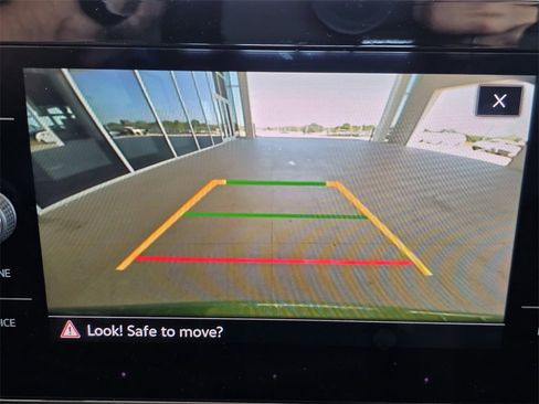 New 2025 Volkswagen Taos SE image 13