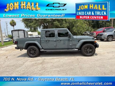 Used 2025 Jeep Gladiator Sport AWD/4WD image 15